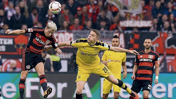 阿斯：皇马绝不会通过竞价来引援中卫，专注于合同到期的球员（阿斯报：皇马不参与中卫竞价，锁定合同到期球员）