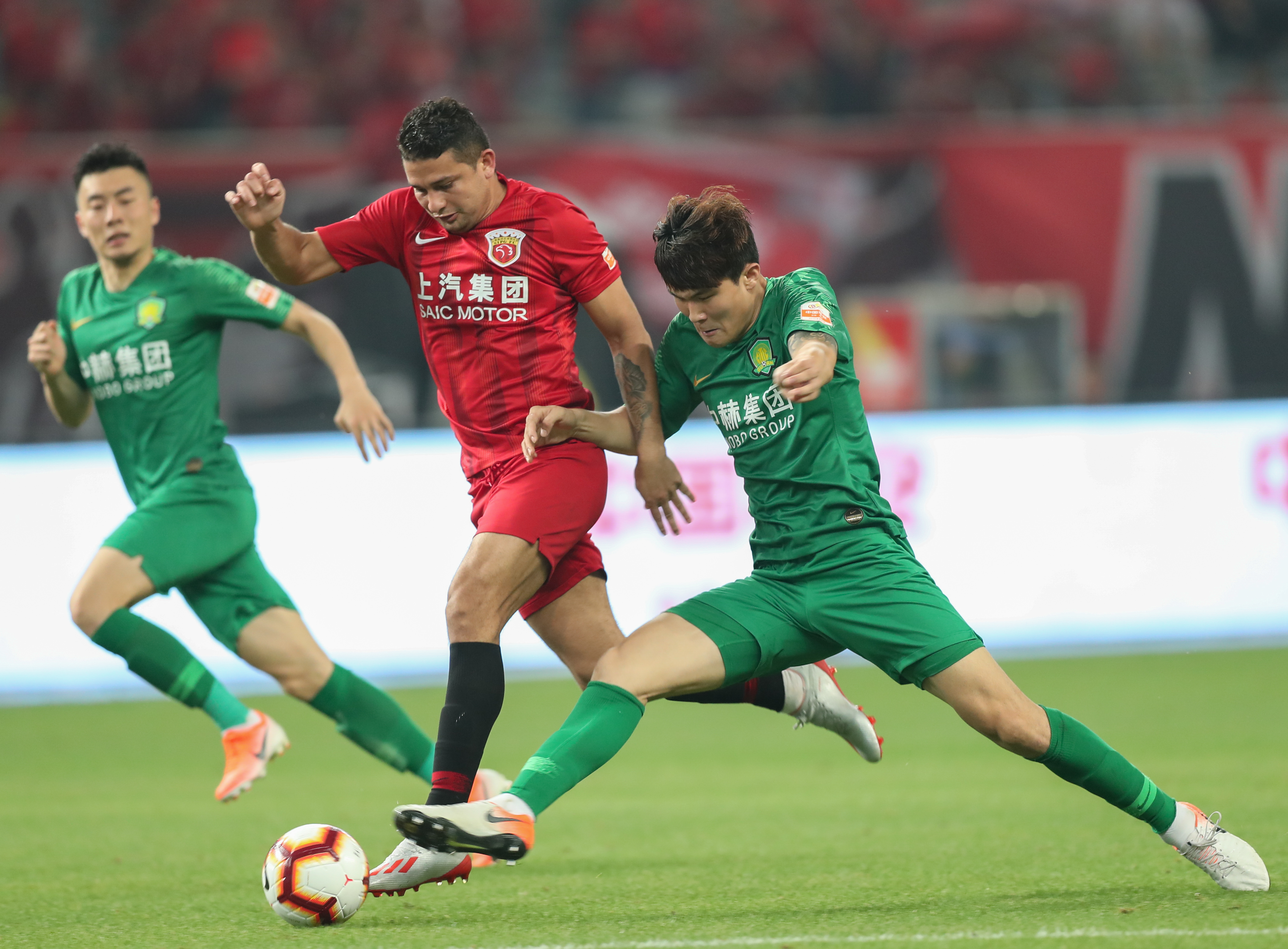 孔帕尼：不应判罚凯恩点球，争取冬歇期前比赛全胜（孔帕尼称凯恩点球判罚不当，目标冬歇前全胜）