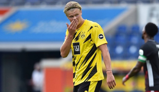 蒂尔曼谈击败曼城：我们防守做得好，反击总是很有威胁（蒂尔曼：战胜曼城靠稳固防守，犀利反击成取胜关键）