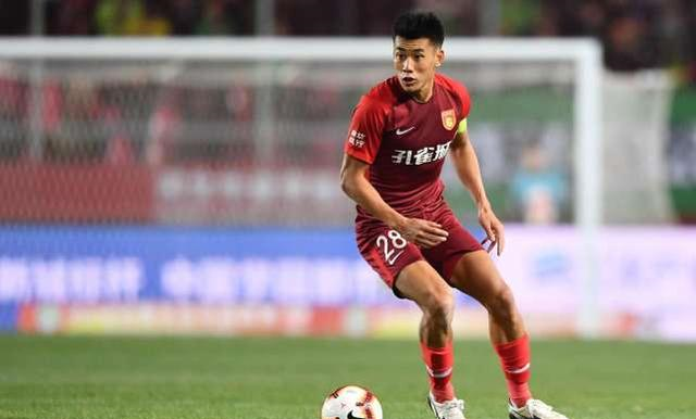 国米明年引援计划有变？明确两大方向：不要老不要小！（国米明年引援策略或调整？两大准则定调：不签老将、不赌小将）