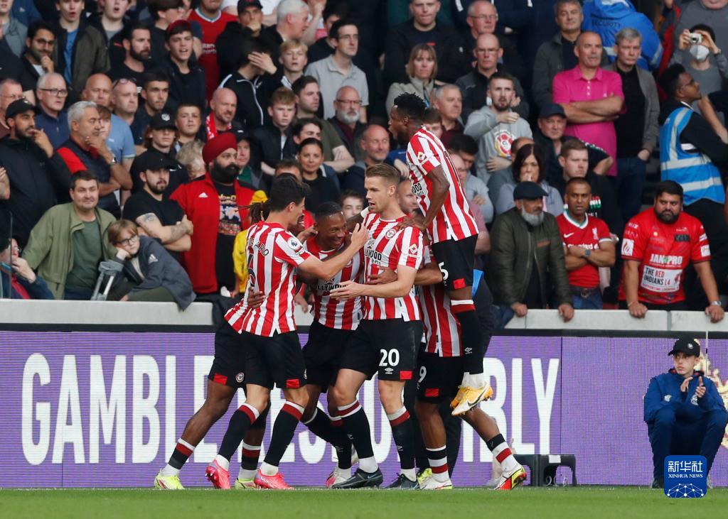 文化输出，巴西选手穿申花球衣参加绝地求生总决赛（文化出海：巴西选手穿申花球衣亮相《绝地求生》总决赛）