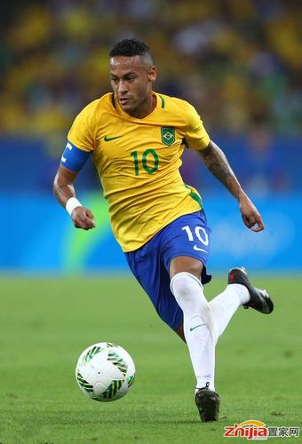 绝对死角，特拉布宗体育中场穆奇小角度任意球直接破门（穆奇小角度任意球直挂死角，特拉布宗体育中场精彩破门）