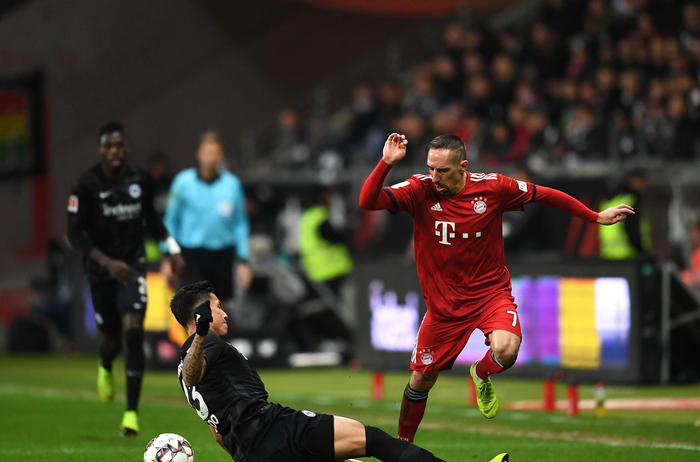 世体：巴萨已提交1B许可所需文件，预计对阿拉维斯时回诺坎普（世体：巴萨已递交1B许可文件，战阿拉维斯有望重返诺坎普）