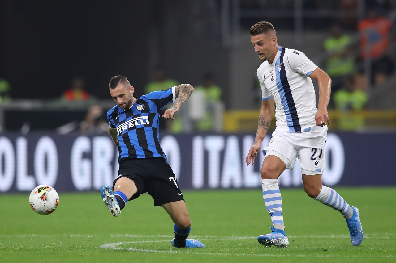 意媒：裁判协会认为米兰vs拉齐奥VAR介入错误，并将予以停职（意媒：裁判协会认定米兰战拉齐奥VAR介入有误，涉事人员将被停职）